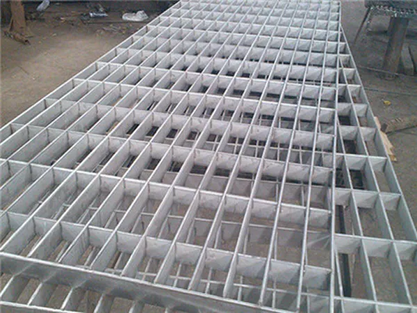 Pressure-Locked Steel Bar Grating